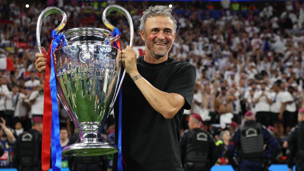 Luis Enrique: Huyền Thoại Mới Của PSG Sau Chiến Thắng Champions League